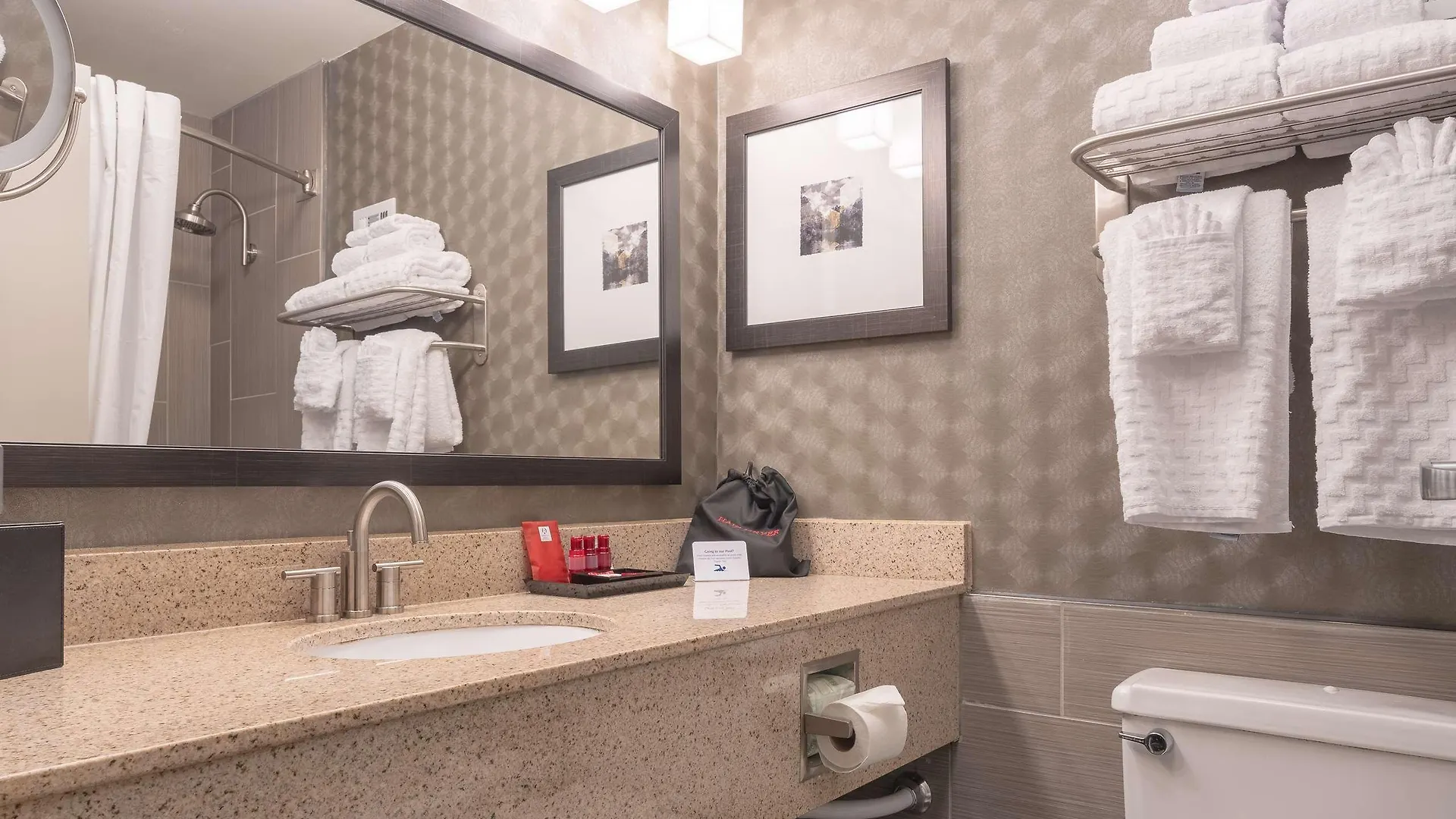 Best Western Premier Airport/Expo Center Hotel Louisville