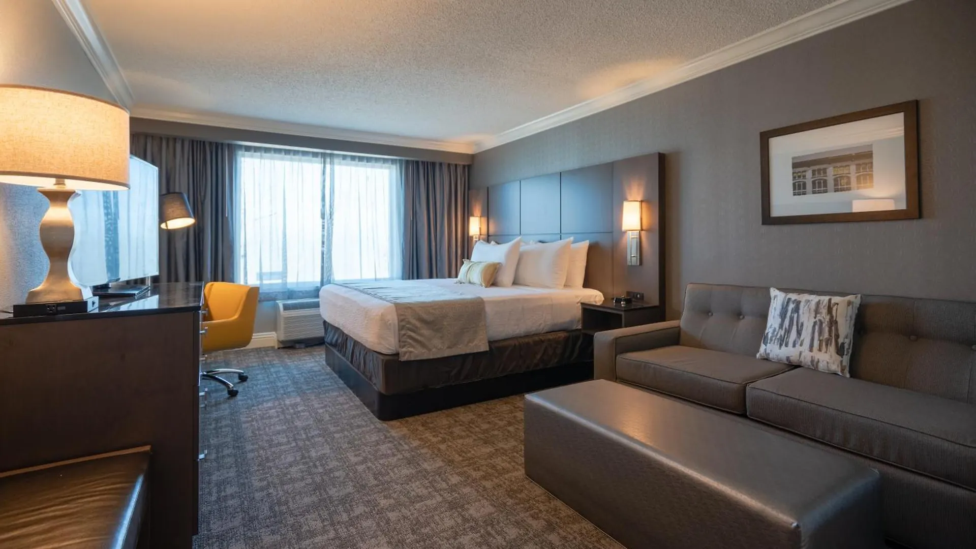 Best Western Premier Airport/Expo Center Hotel Louisville 4*,