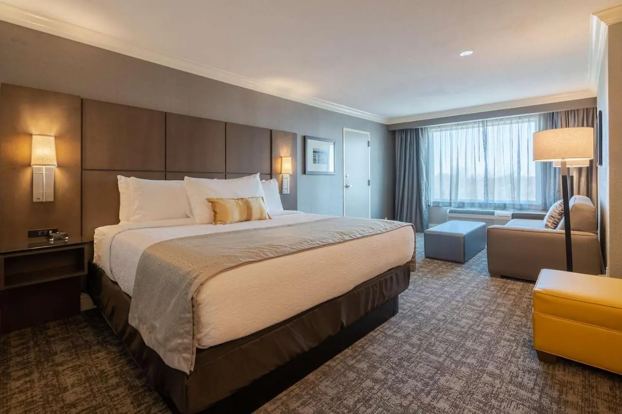 Best Western Premier Airport/Expo Center Hotel Louisville